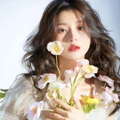 圣斗士星矢 圣斗少女翔封面
